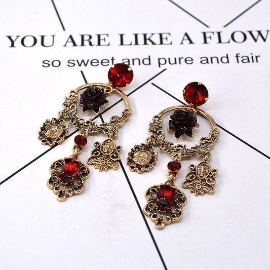 Vintage stil ørepynt med fine detaljer