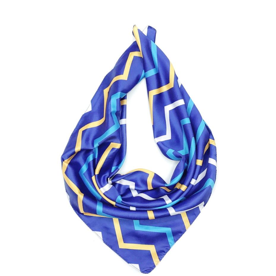 Tørkle med mønster i Silk feel Blå | Youtrend