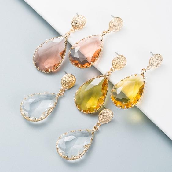 DRÅPEFORMET VAKKERT ØREPYNT