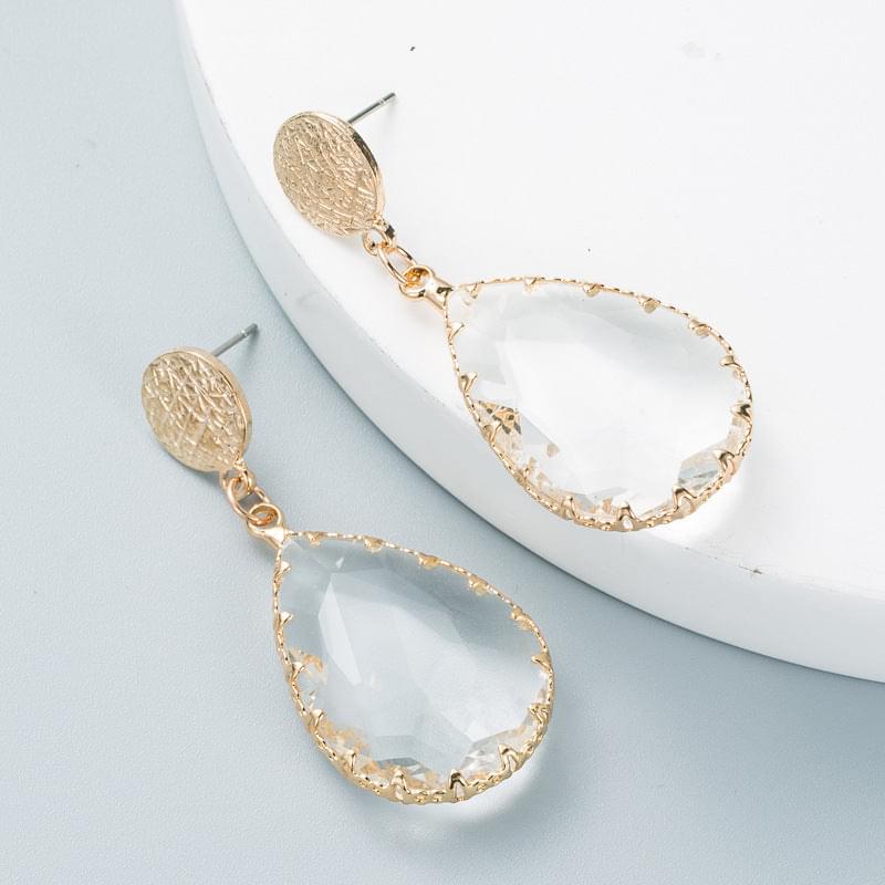 DRÅPEFORMET VAKKERT ØREPYNT