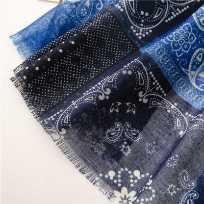 ELEGANT SKJERF I SVART OG BLÅTT FARGE