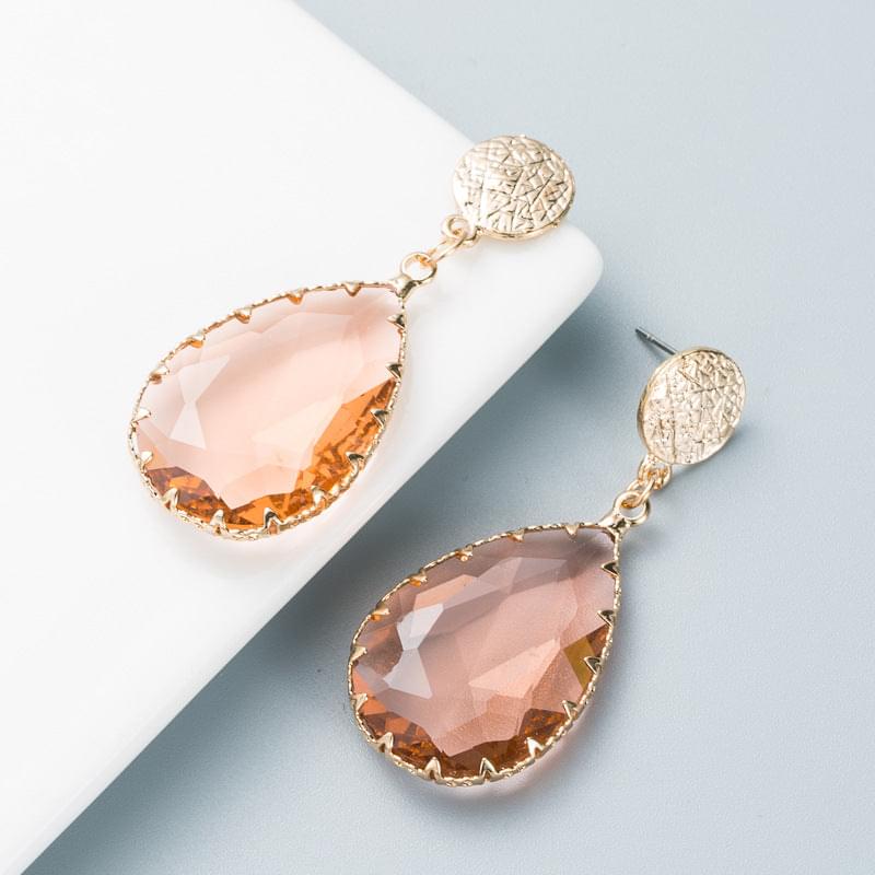 DRÅPEFORMET VAKKERT ØREPYNT