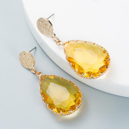 DRÅPEFORMET VAKKERT ØREPYNT