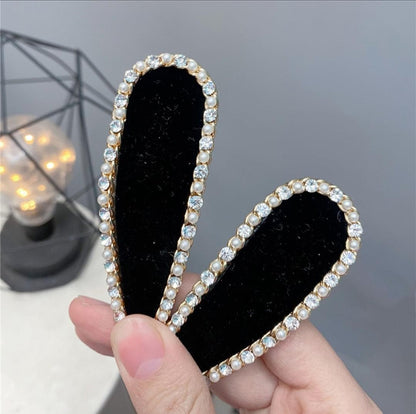 BLACK VELVET PEARL HÅRSPENNE