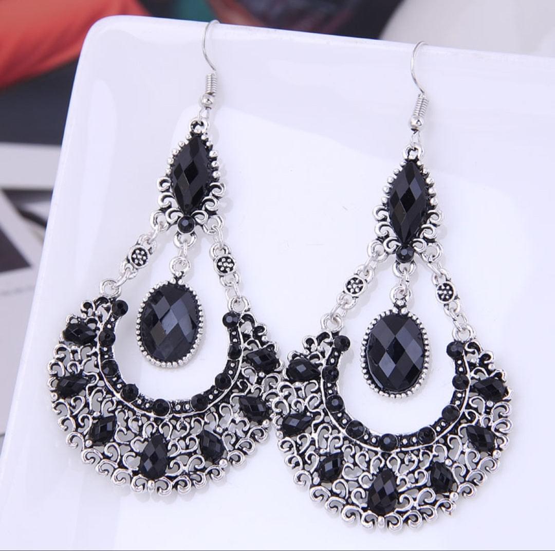 ALLOY DRÅPEFORMET ØREPYNT