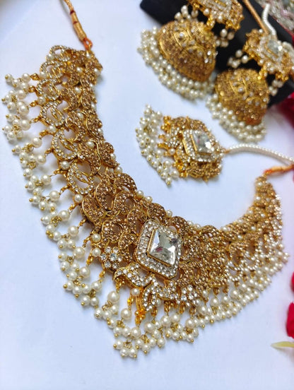GOLDEN SHINY JEWELERY SET