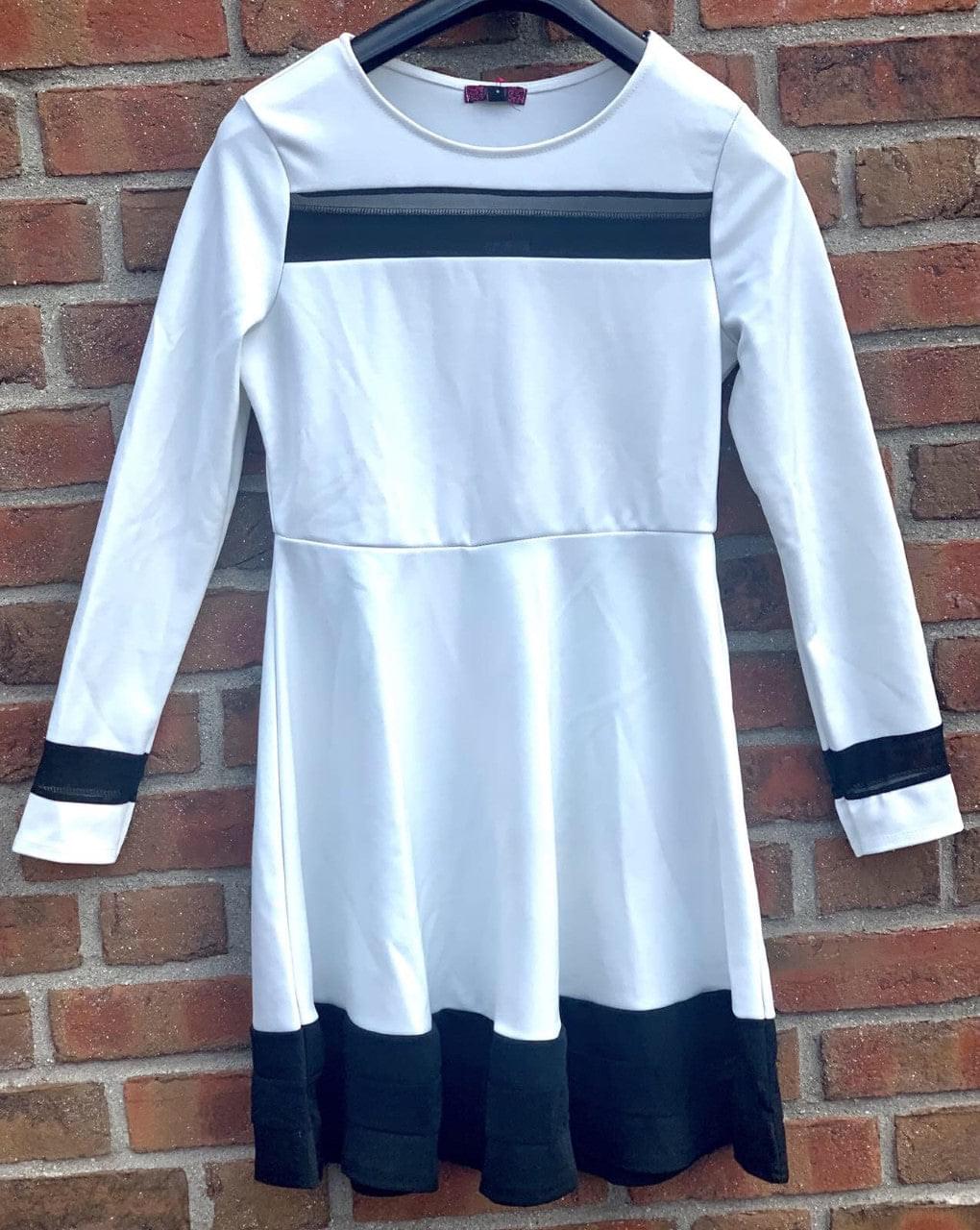 A-lineskåret kjole i polyester