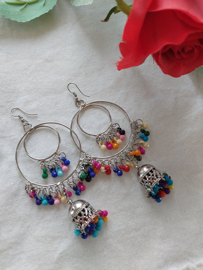 Mutifarget vakkert ørepynt