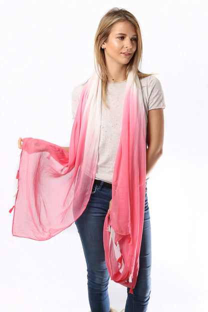 SKJERF I ROSA OG HVIT FARGE