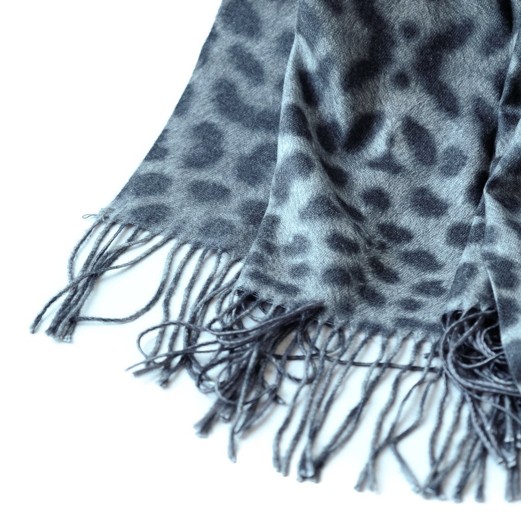 Skjerf Cashmere grå leopard | Youtrend