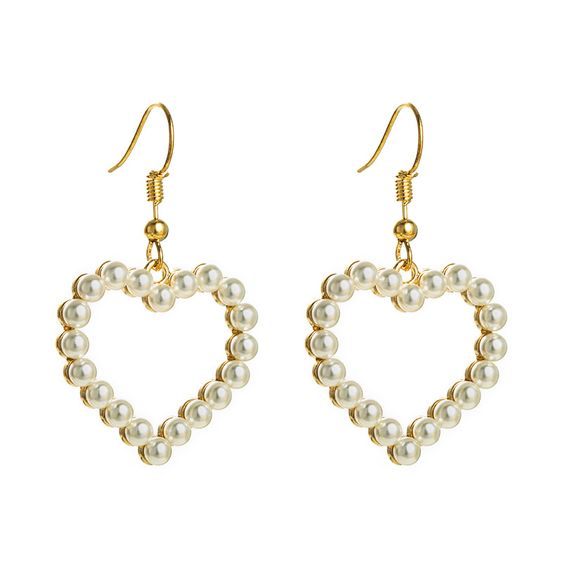 HJERTEFORMET ØREPYNT MED PERLER