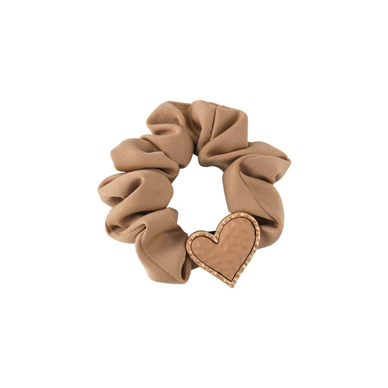 SCRUNCHIES MED HJERTEPYNT