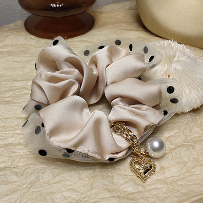 Silkemyke scrunchies i vakre farger