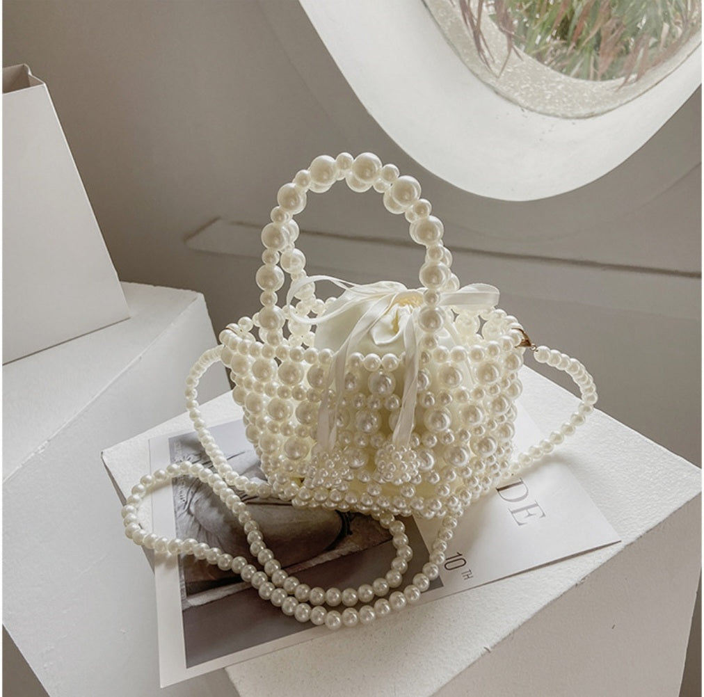 PEARL BASKET BAG