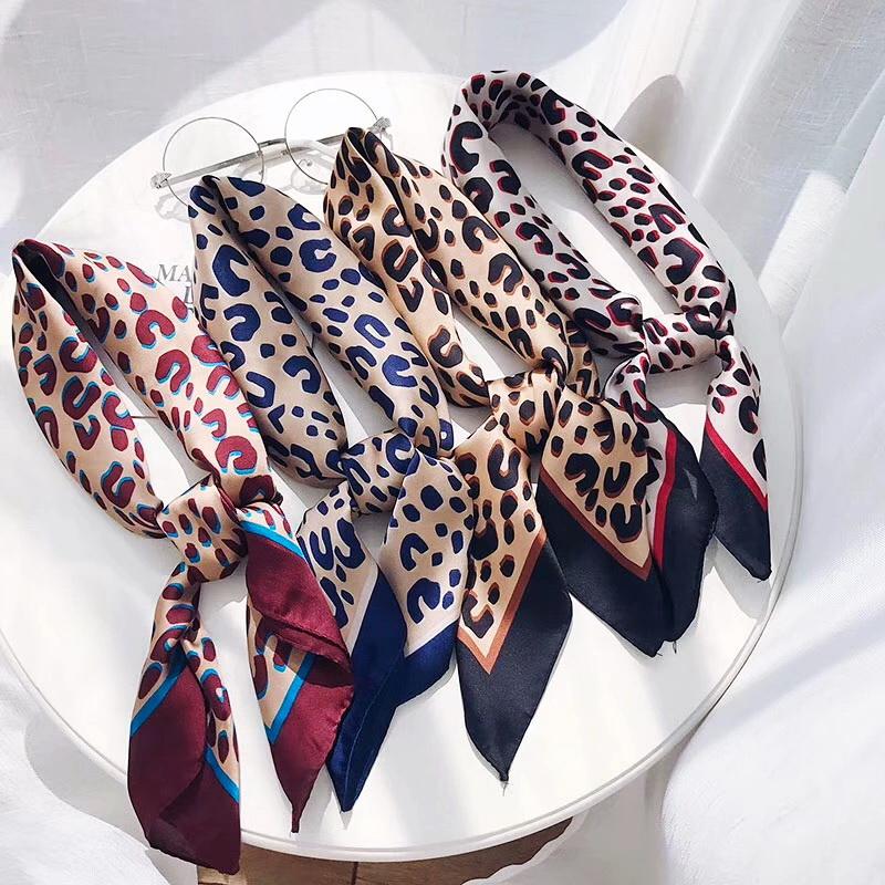 Tørkle med leopardmønster i Chiffon | Youtrend